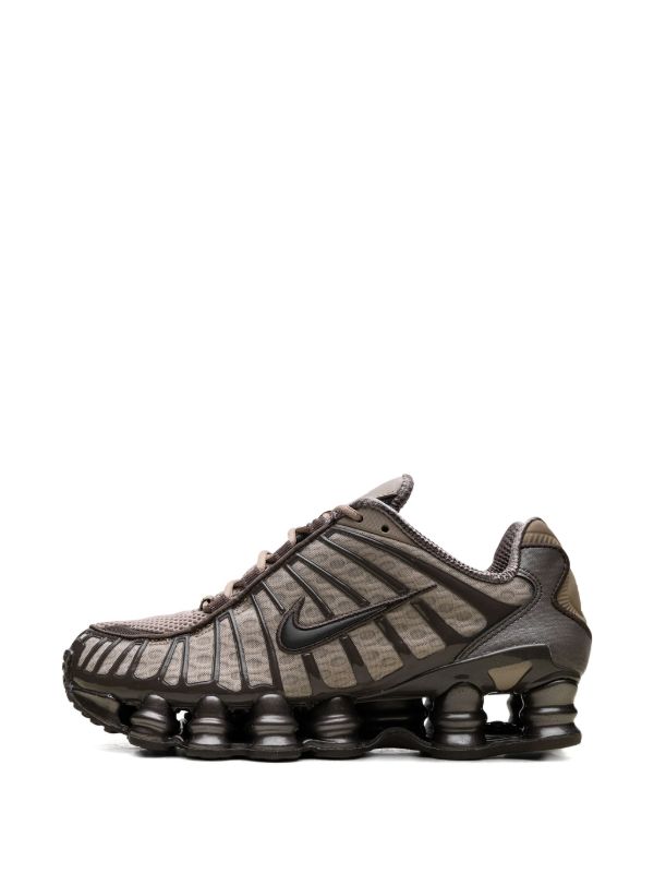Urban Pulse Sneaker