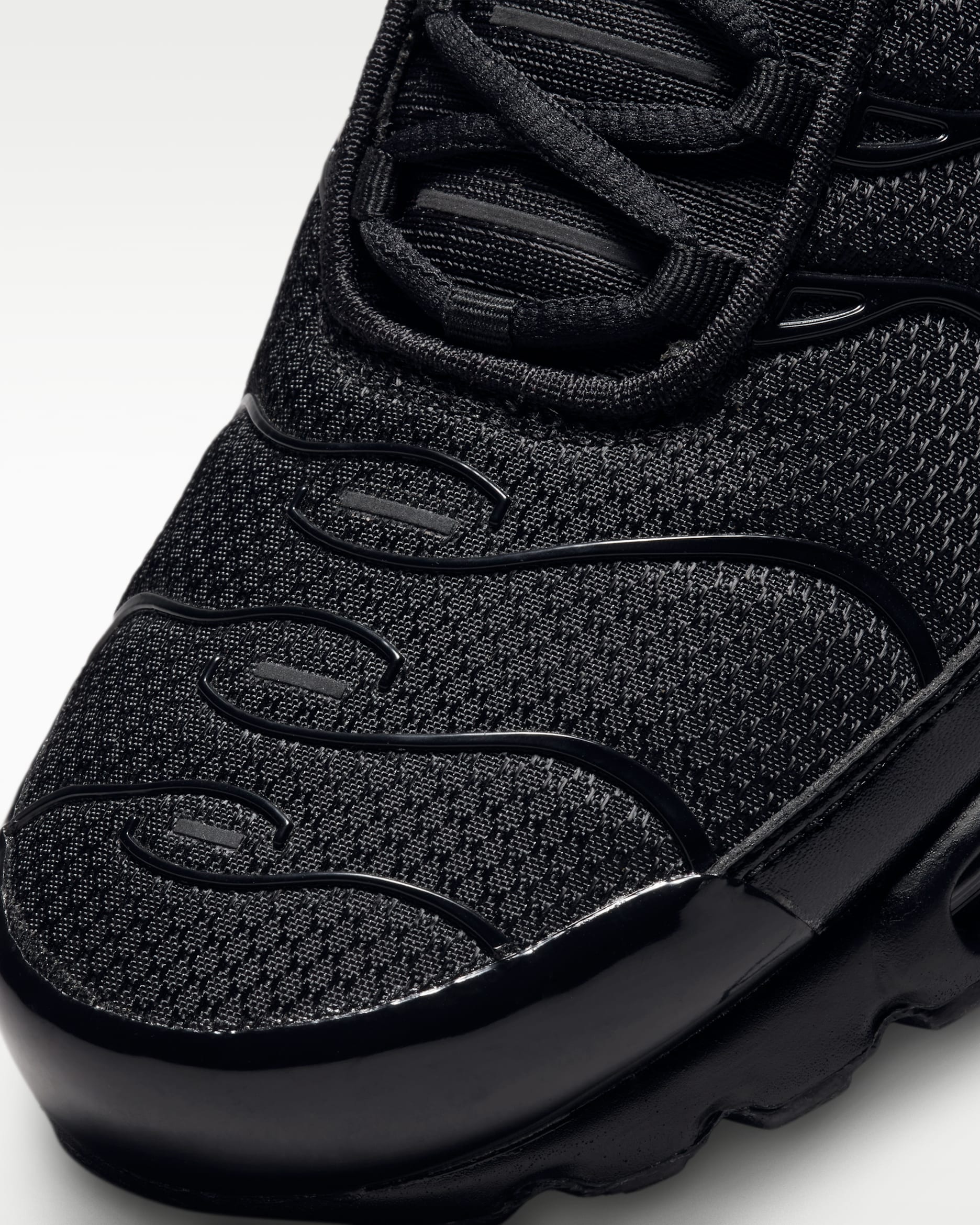 Retro Cushioned Runner - Triple Black
