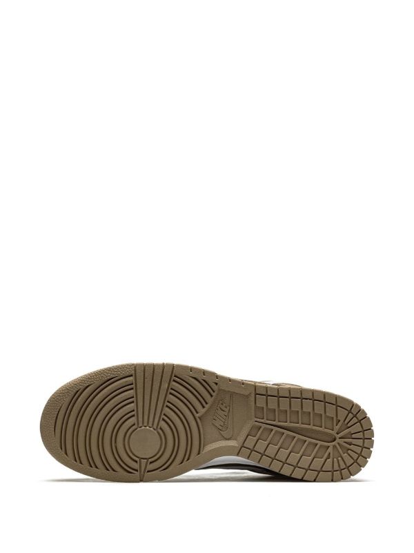 Low-Top Streetwear Sneakers - Brown Beige