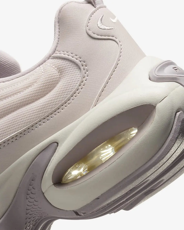 Urban Flow Sneaker