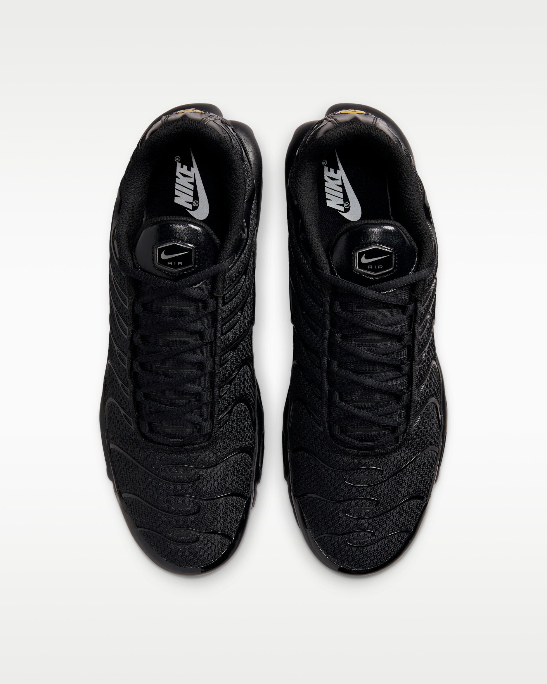 Retro Cushioned Runner - Triple Black