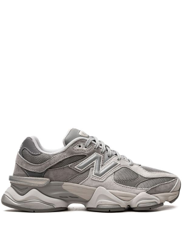 New Balance inspired urban sneaker